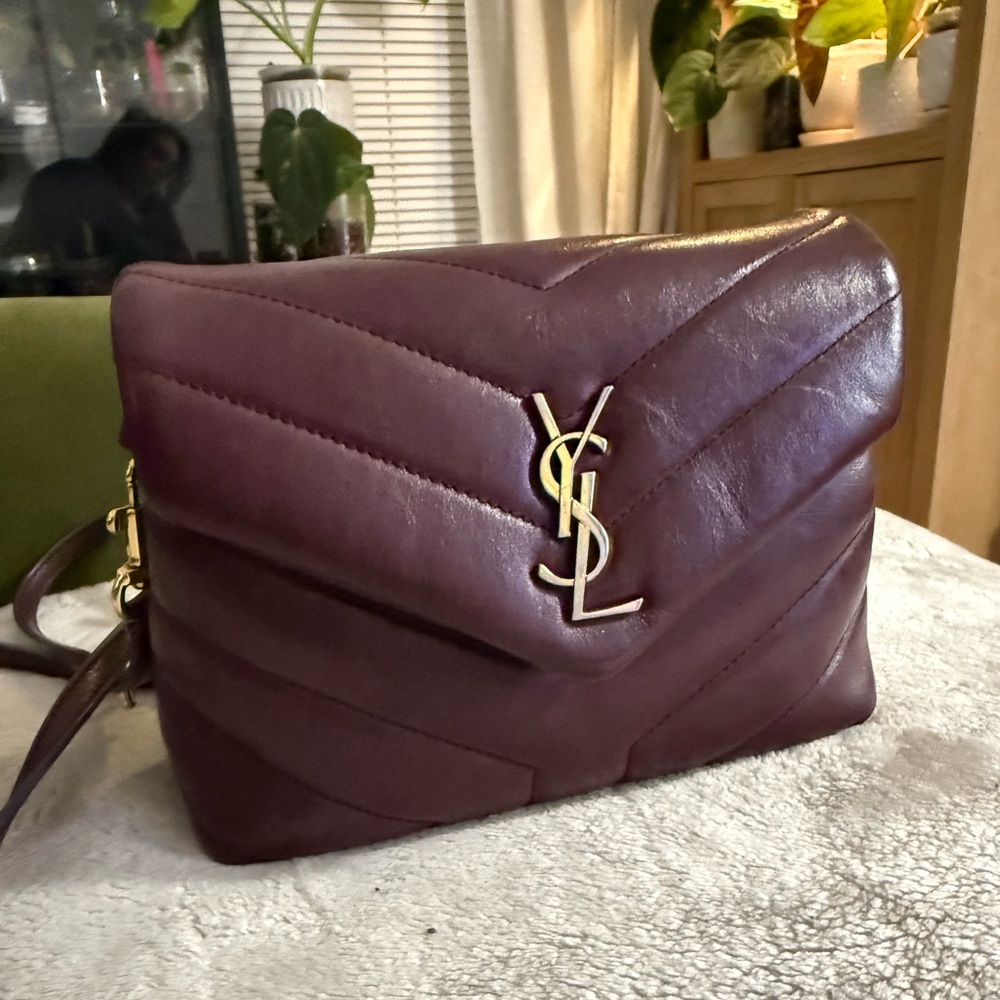 YSL Saint Laurent Toy Lou Lou